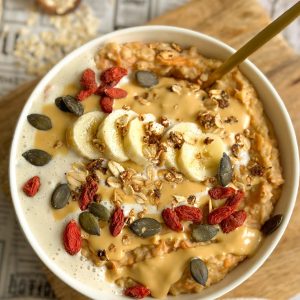 Cremiges Carrot Cake Oatmeal